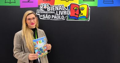 Daniella Fontes lança livro na 28ª Bienal do Livro de São Paulo